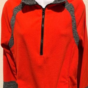 SOFTT!! Long sleeve SO quarter zip sweater!